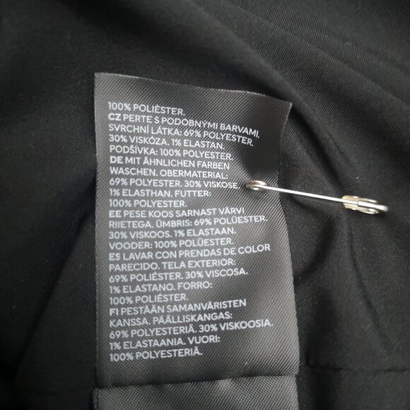 H&M Men's Size XL Black Fully Lined Straight Fit 2 Button Closure Blazer - Picture 8 of 13